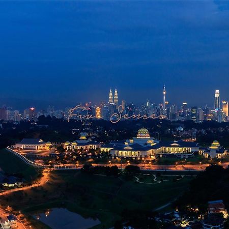 Отель Dorsett Sri Hartamas Kl By Roam Куала-Лумпур Экстерьер фото
